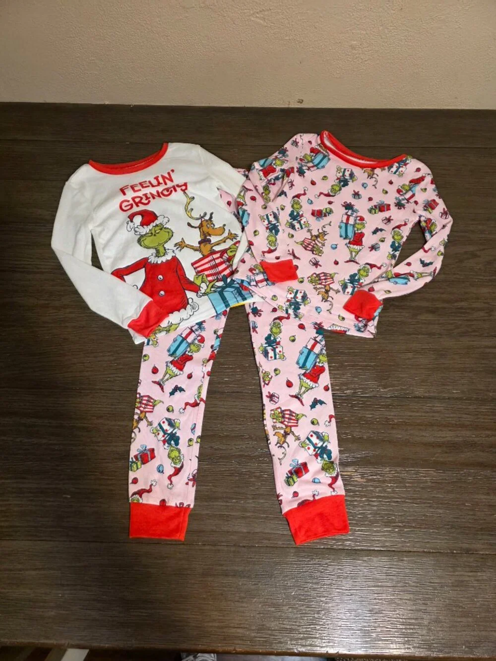 Grinch Girls Christmas Pajama Set NWT Size 6 3 Piece Holiday Pjs